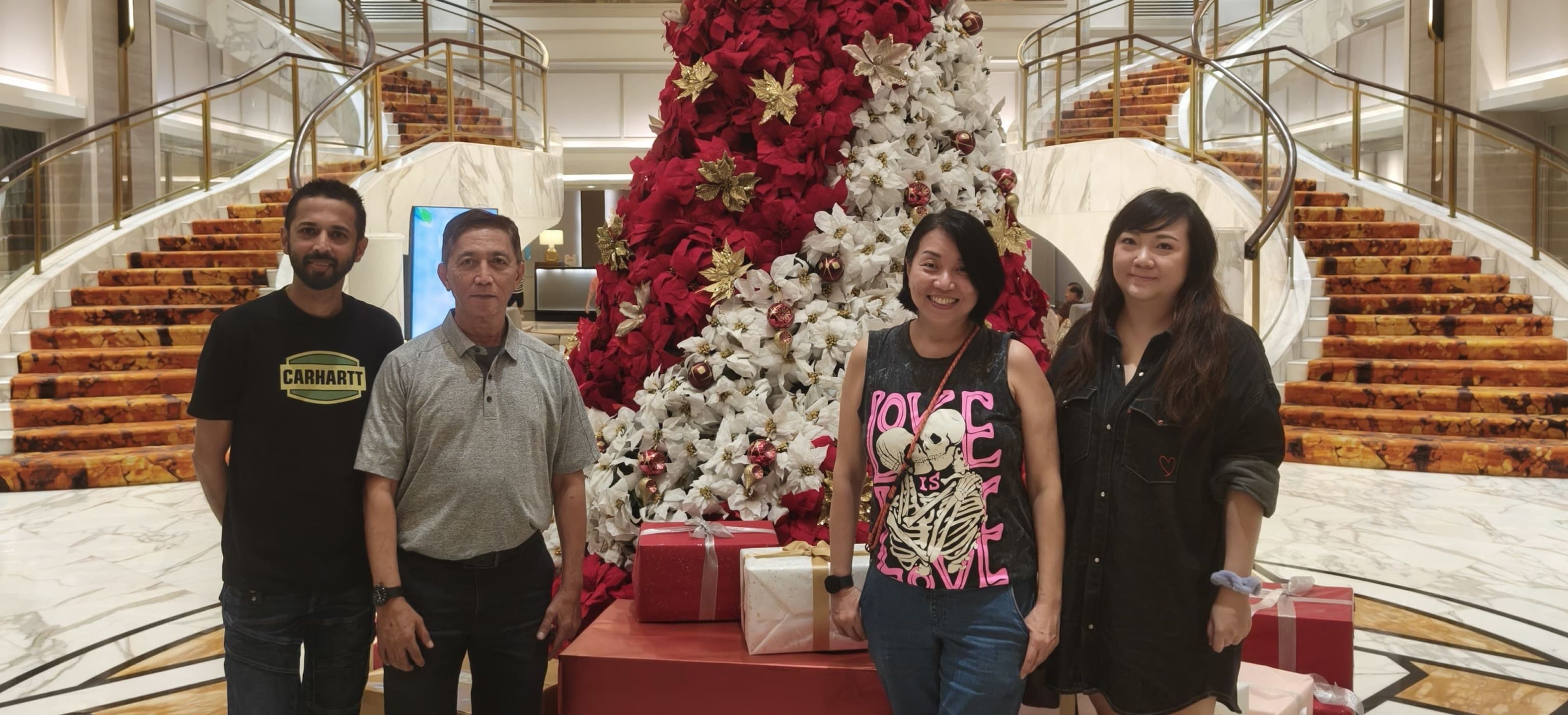 Katun Employees at Singapore Christmas Dinner